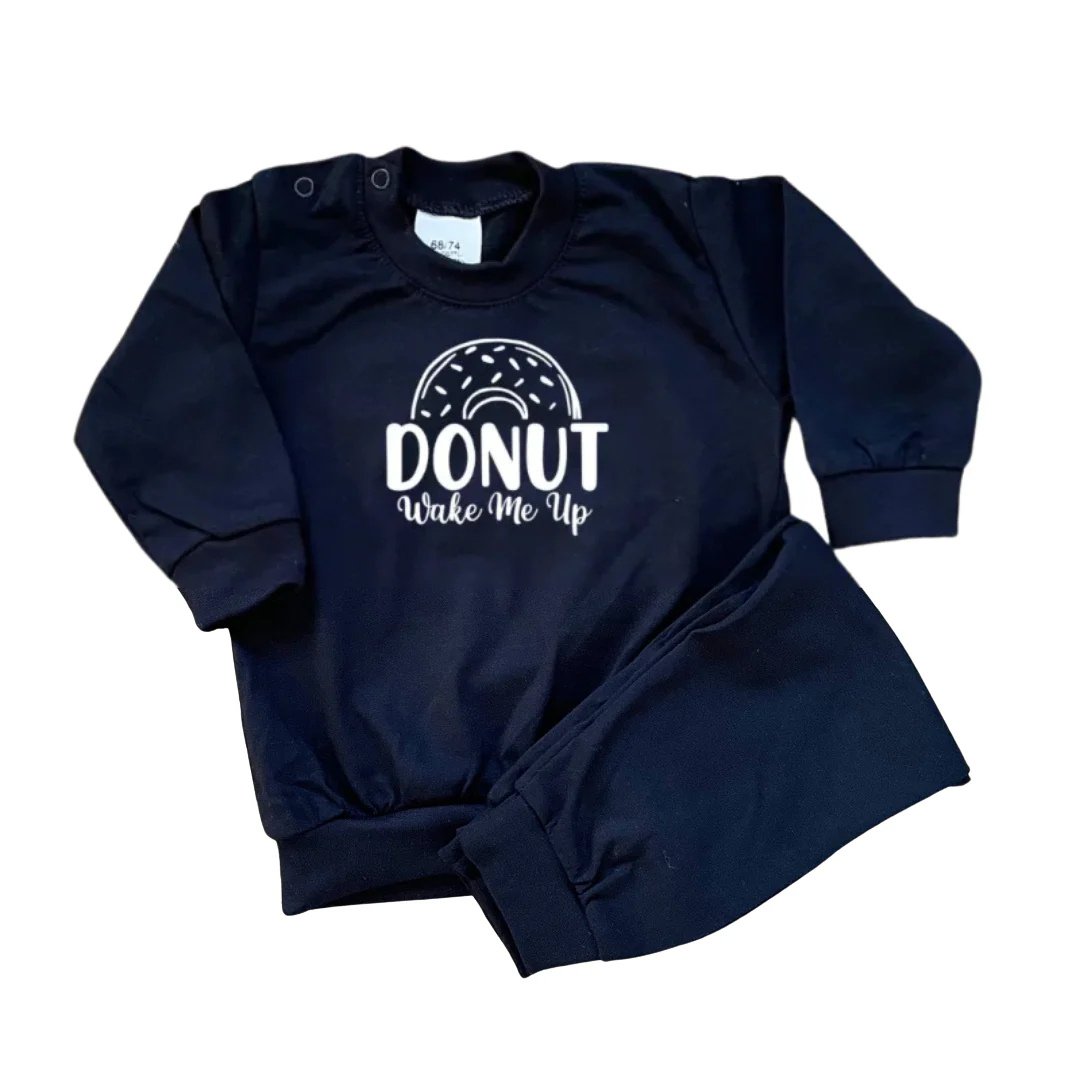 Pyjama baby zwart met tekst